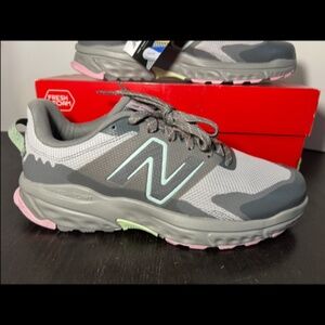 New Balance Fresh Foam 510v6 Trail Running Shoes Sneakers Grey Womans Size 11